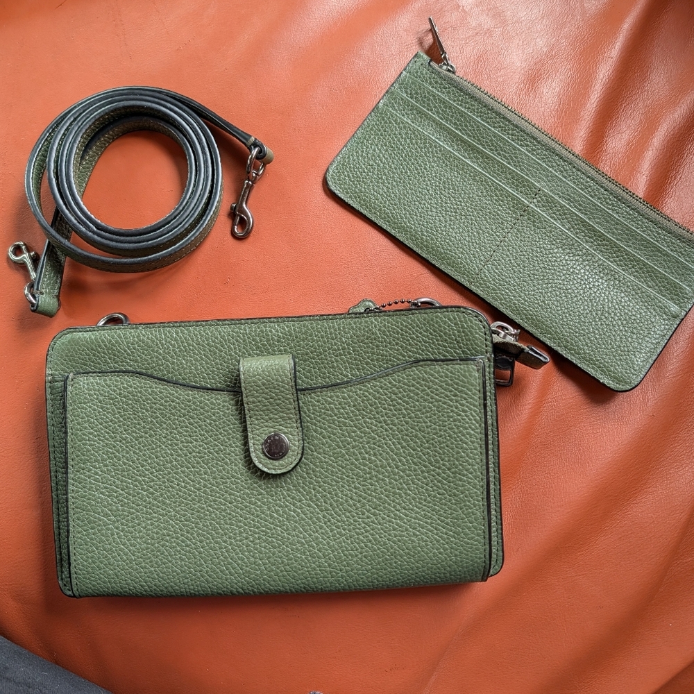 Coach Noa Pop Up Messenger Crossbody